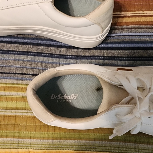 White Low-Top Sneakers - Picture 4 of 11